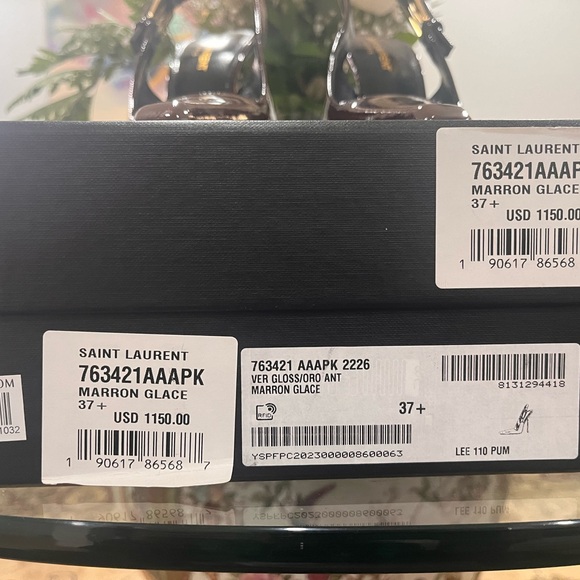 Authentic Brand new Saint Laurent Lee embellished patent-leather slingback pumps - Picture 5 of 8